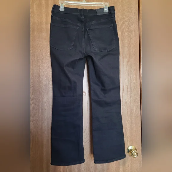 NWOT Madewell Mid-Rise Kick Out Jean - Picture 4 of 10